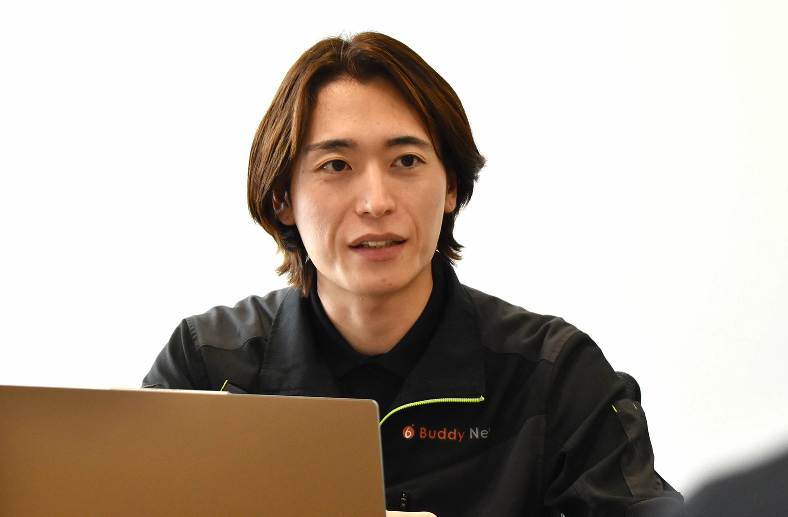 立原磨乃氏